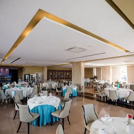 Grand Blue Fafa & Resort