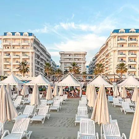 Grand Blue Fafa & Durres