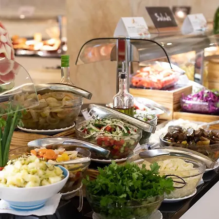 Grand Blue Fafa & منتجع