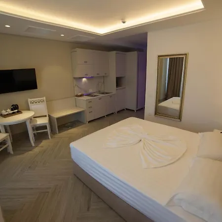 Grand Blue Fafa & Resort 5*