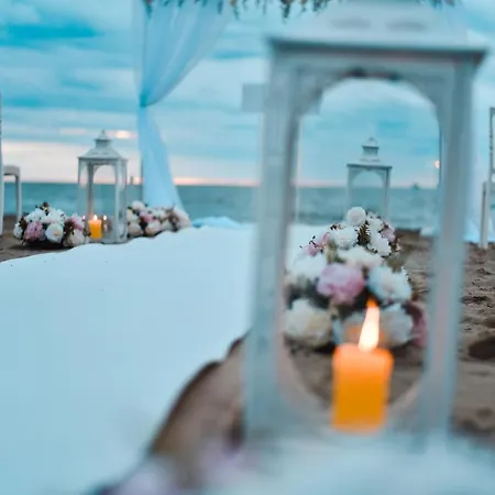 منتجع Grand Blue Fafa & 5*