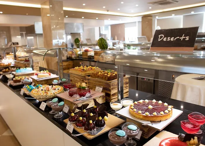 Grand Blue Fafa & Kryemëdhej