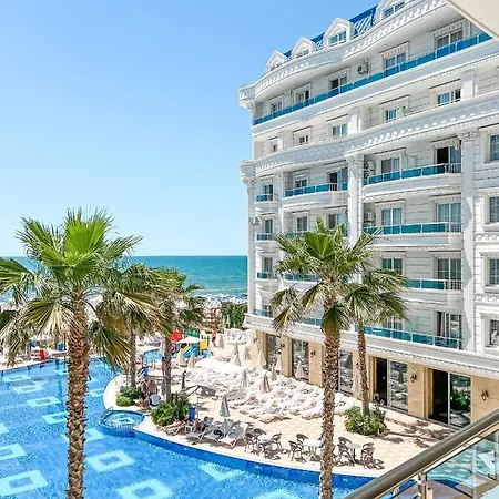 Semesteranläggning (resort) Grand Blue Fafa & 5*