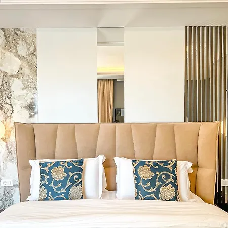 Grand Blue Fafa & 5*