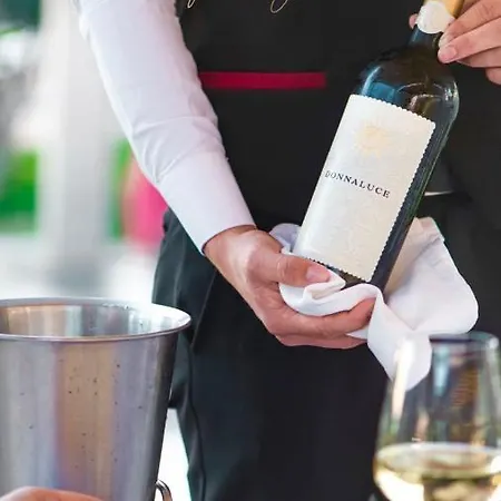 Semesteranläggning (resort) Grand Blue Fafa & Kryemëdhej