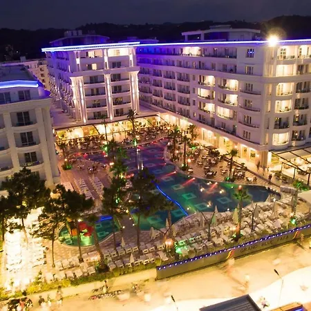 Resort Grand Blue Fafa & 5*