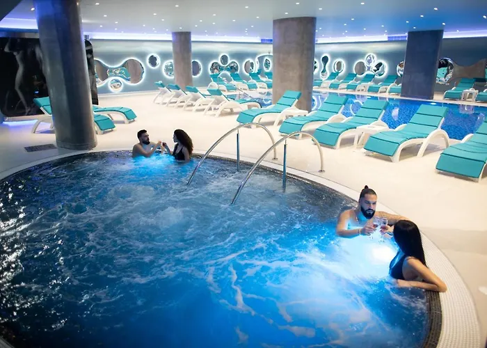 Grand Blue Fafa & Resort