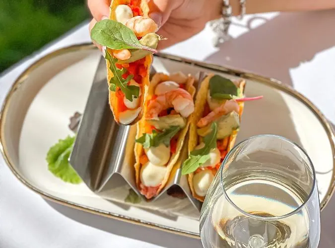 Grand Blue Fafa & 度假村 5*