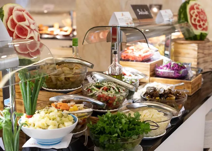 Grand Blue Fafa & Semesteranläggning (resort)