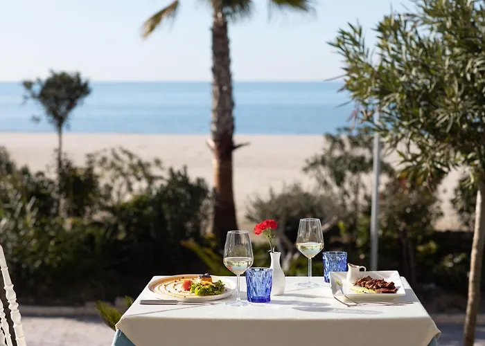 Grand Blue Fafa & Resort